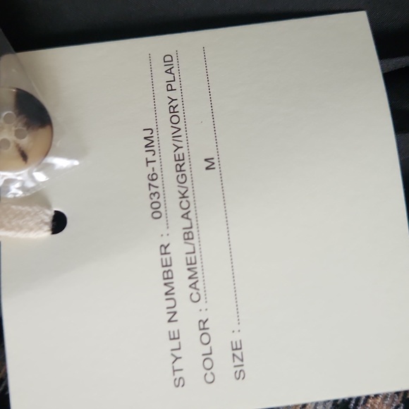 Plaid Blazer - Picture 8 of 10